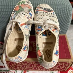 Vans Cream Canvas Low-Top Sneakers with Red, Blue & Green Graphic